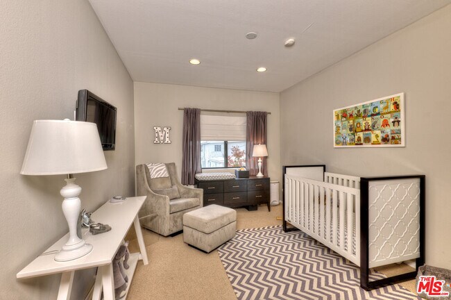 Building Photo - 2663 S Centinela Ave