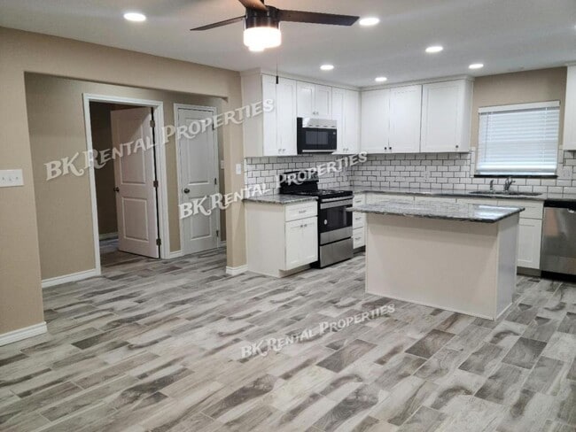 Building Photo - 1108 N 3rd St