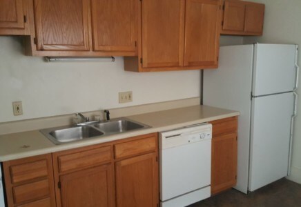 Building Photo - 718 W Ionia St