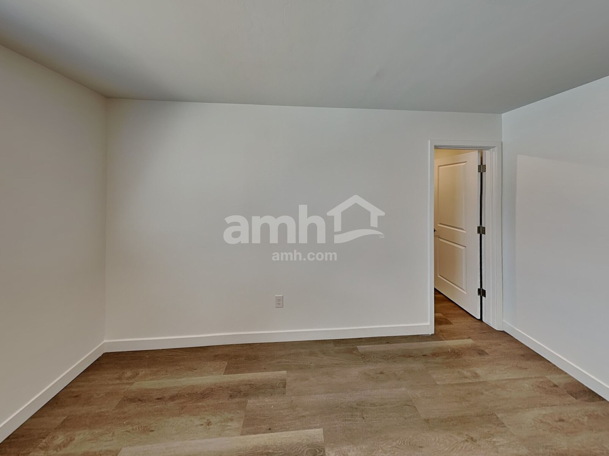 Building Photo - 9699 N Rancho Lozano