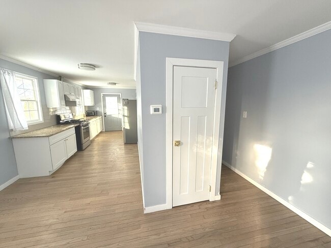 Building Photo - 2106 Tepee Ave