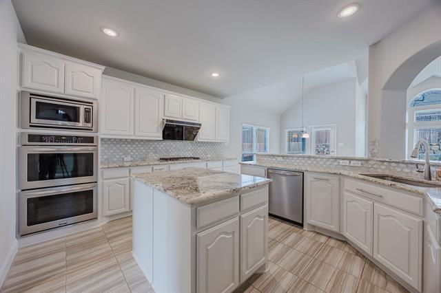 Building Photo - 1217 Hoyt Dr