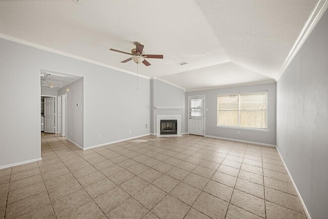 Building Photo - 1242 Hunter Wood Dr