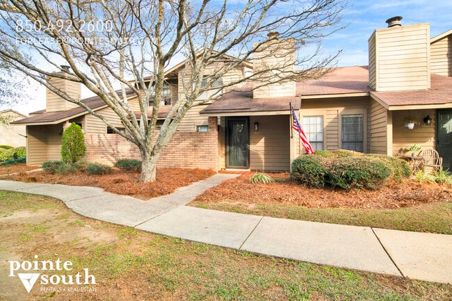 Building Photo - 200 Parma Dr