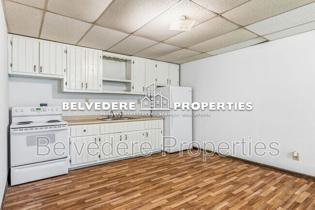 Building Photo - 1210-A Valleyview St