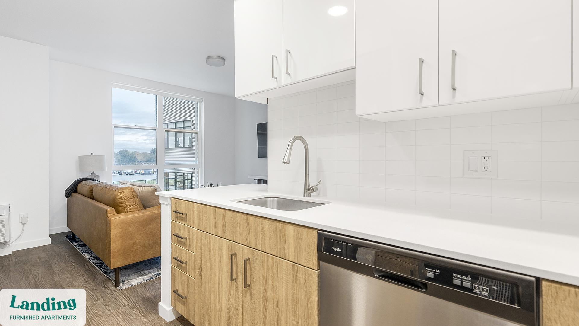 Building Photo - 1055 N Anchor Way