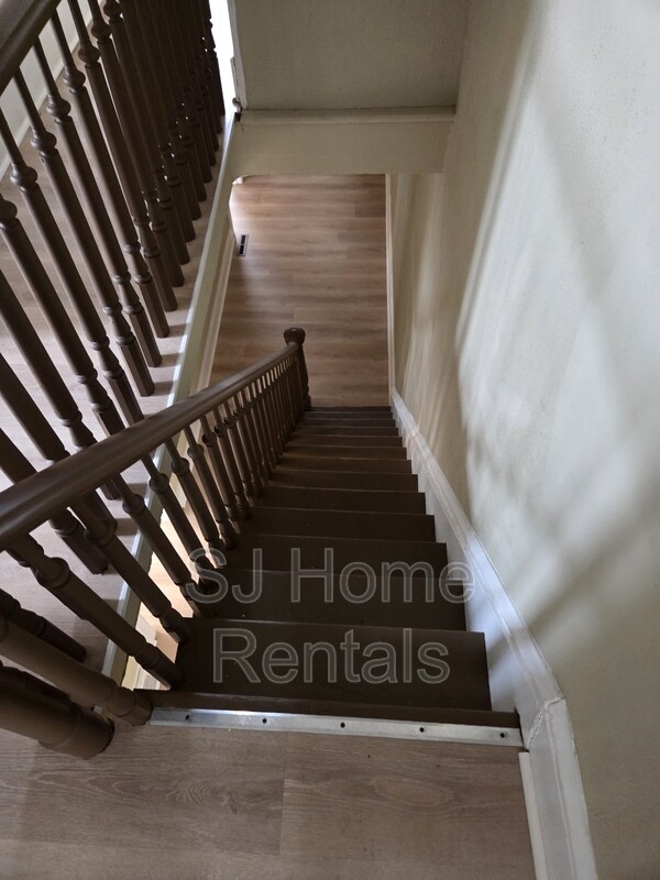 Building Photo - 649 Bordentown Rd