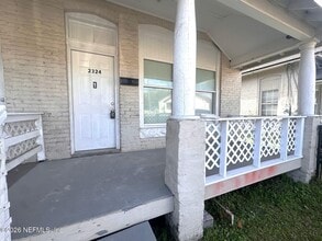 Building Photo - 2324 Moncrief Rd