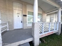 Building Photo - 2324 Moncrief Rd