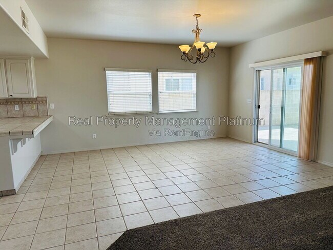 Building Photo - 1648 Camino Ln