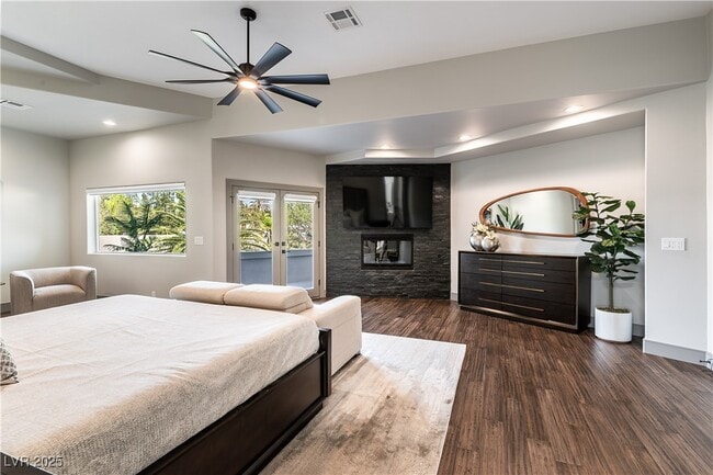 Building Photo - 7880 Dana Point Ct