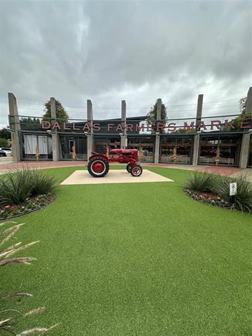 Building Photo - 2135 Marilla St