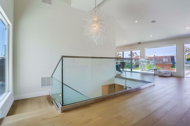 Building Photo - Luxury Furnished Home La Jolla with Ocean Views