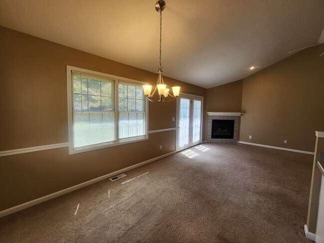 Building Photo - 1760 Crabtree Ct
