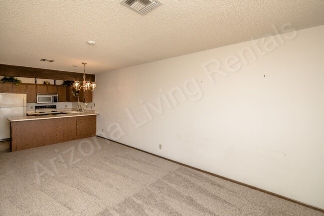 Building Photo - CENTRALLY LOCATED 1 BEDROOM CONDO