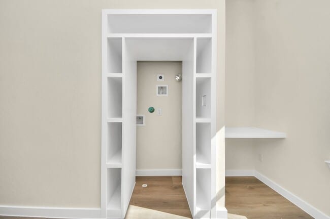 Building Photo - 8025 Peachtree St