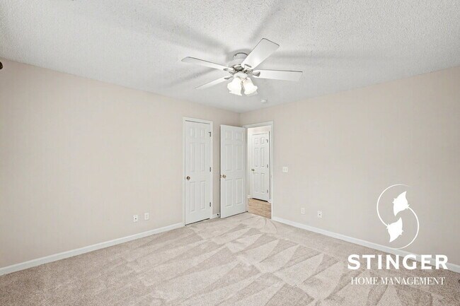 Building Photo - 76 Wade Hampton Dr