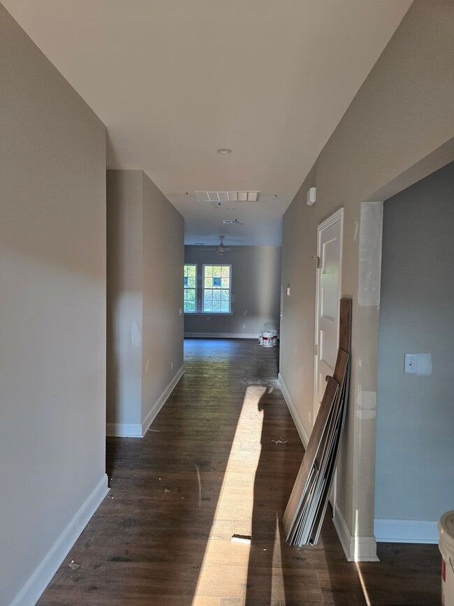 Building Photo - New Home