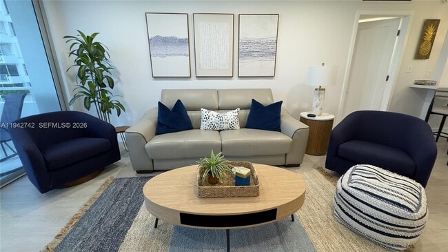 Building Photo - 5161 Collins Ave