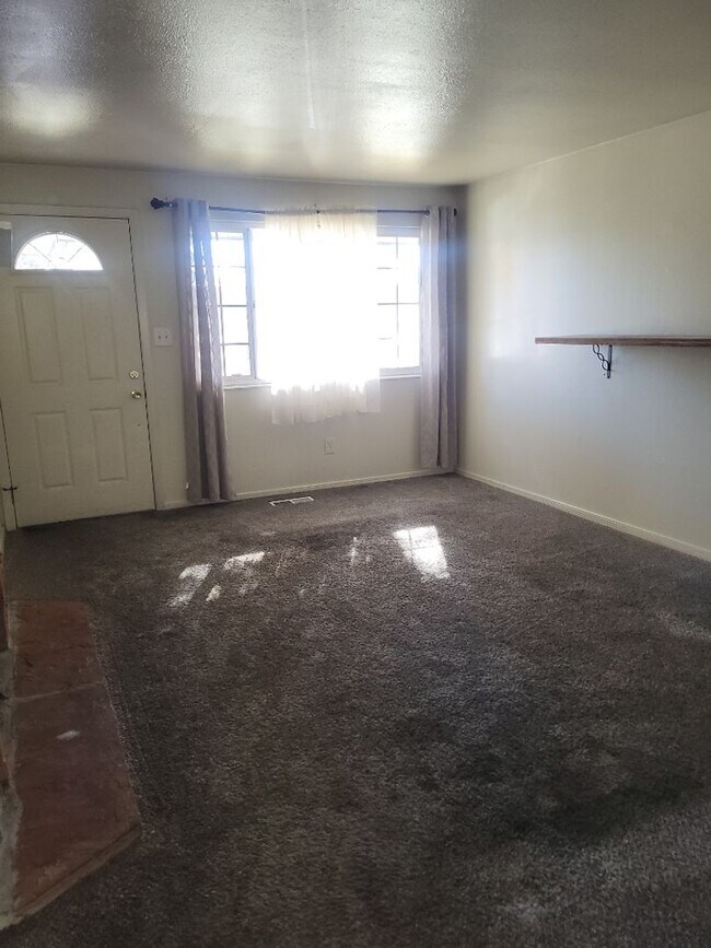 Building Photo - 1680 Gault Way