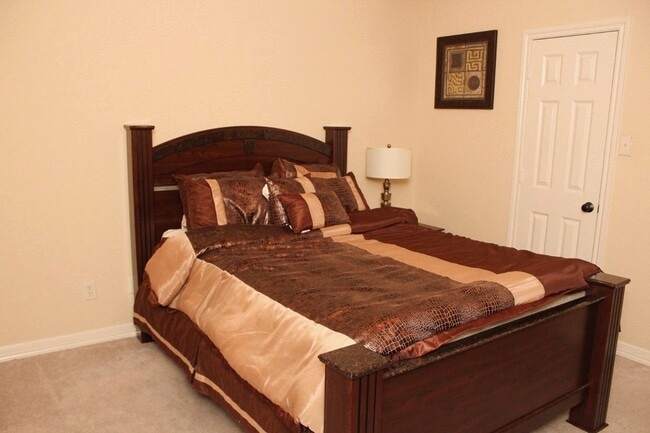 Building Photo - 3007 Falls At Fairdale