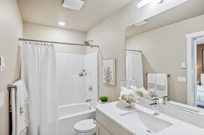 Building Photo - 3 Bed | 3.5 Bathroom | 1626 Sq Ft | $3,450