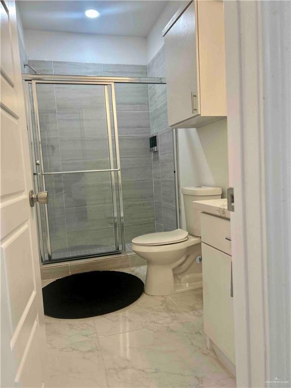 Building Photo - 21 S 42nd St