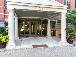 Building Photo - 400 N Clinton St