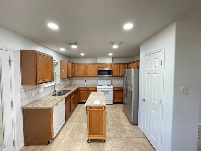 Building Photo - 2522 Shearwater Bend Dr