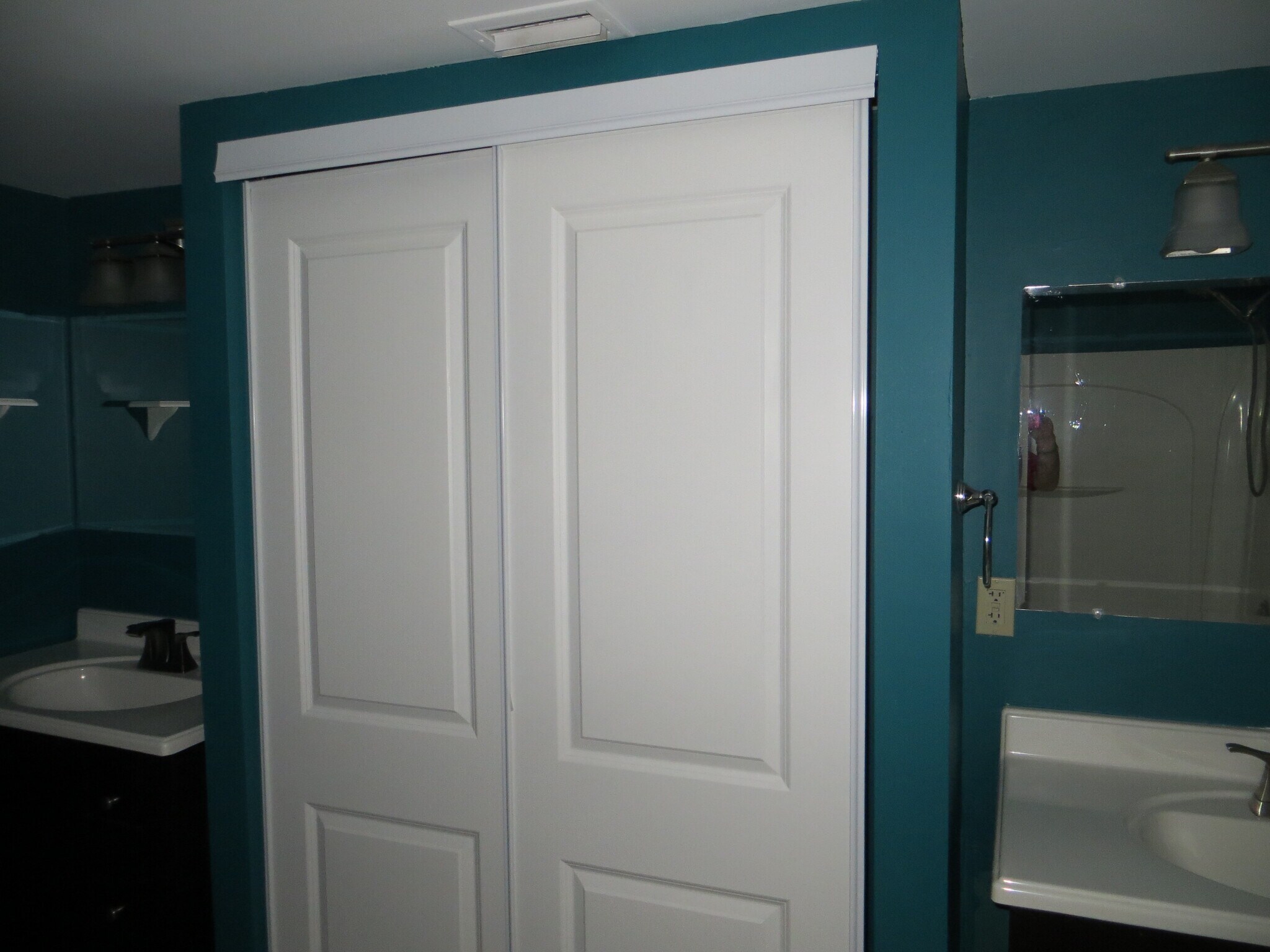 Building Photo - 16 SW 1st Ave