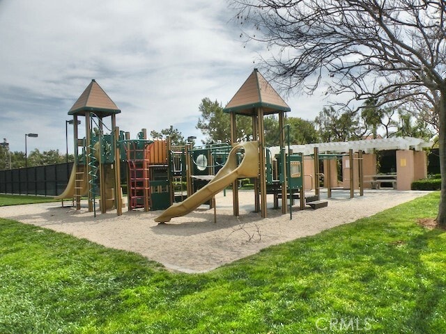 Building Photo - 43 Del Cambrea