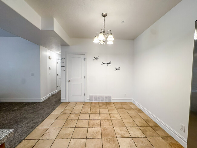 Building Photo - 248 S 550 W