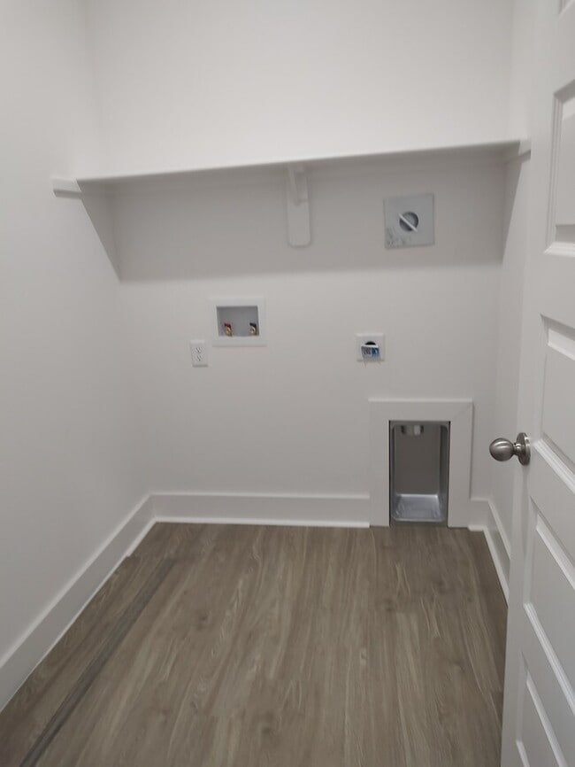 Building Photo - New Construction, one level home