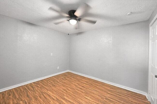 Building Photo - 601 Booker T Washington St