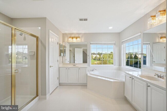 Building Photo - 13740 Piedmont Vista Dr