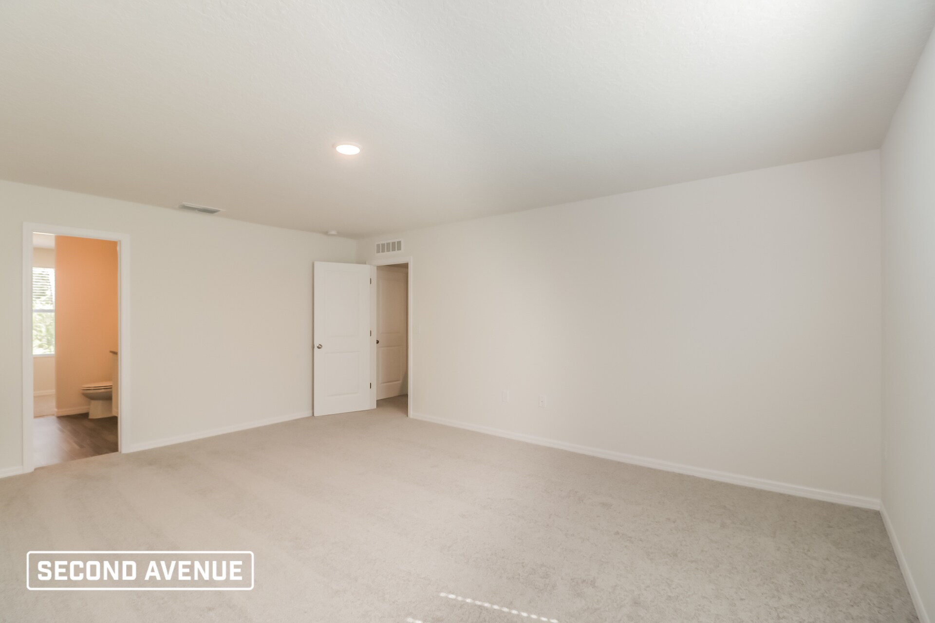 Building Photo - 10811 N Hatari Dr