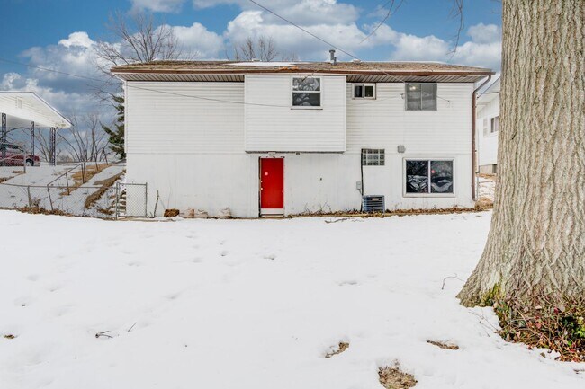 Building Photo - 10219 Hobkirk Dr