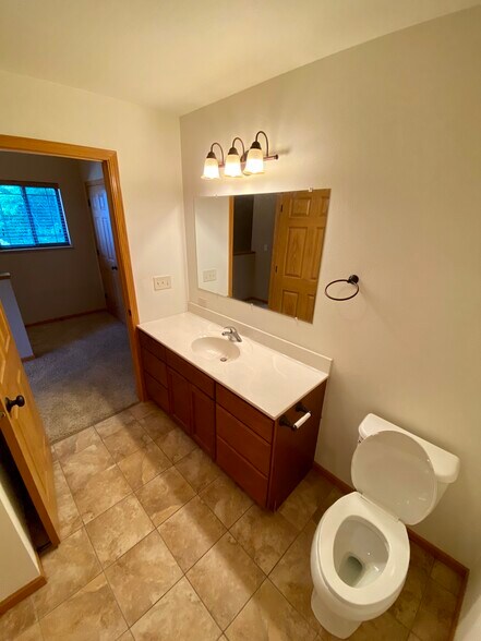 Building Photo - 3809 Cliffside Dr