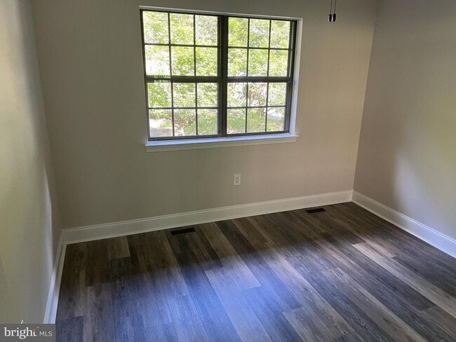 Building Photo - 2016 Headlands Cir