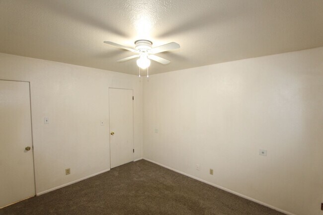 Building Photo - 3409 Pima Dr