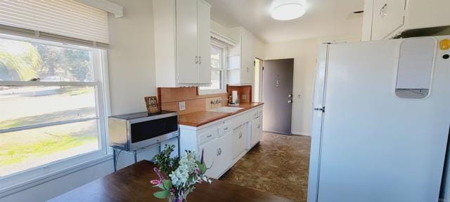 Building Photo - 16911 Glenetta Way