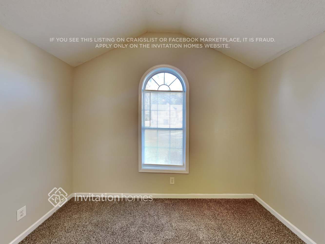 Building Photo - 290 Hunters Chase