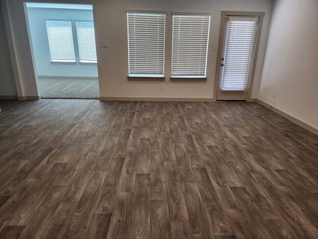 Building Photo - 7106 Marina Hts Wy