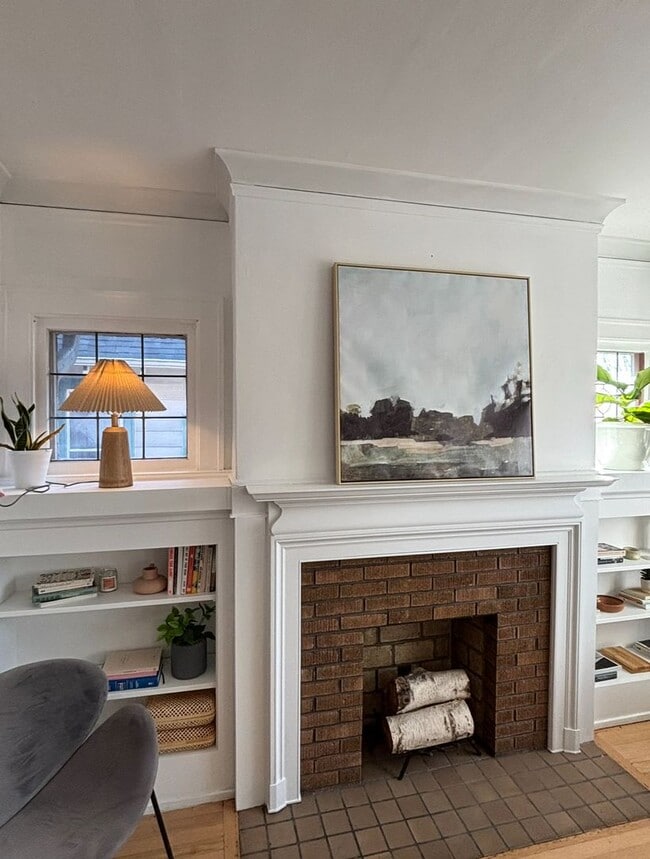 Building Photo - 3822-3824 N Maryland Ave.