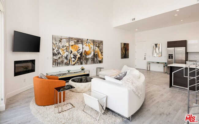 Building Photo - 118 S Kenwood St