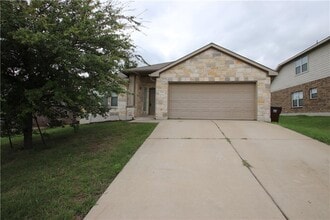 Building Photo - 1528 Haynie Bend