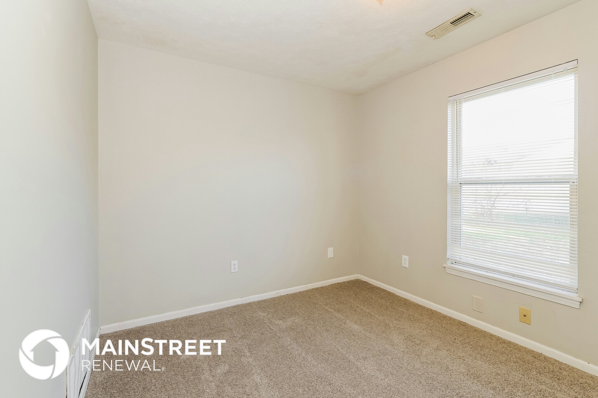Building Photo - 9611 Combs Ln