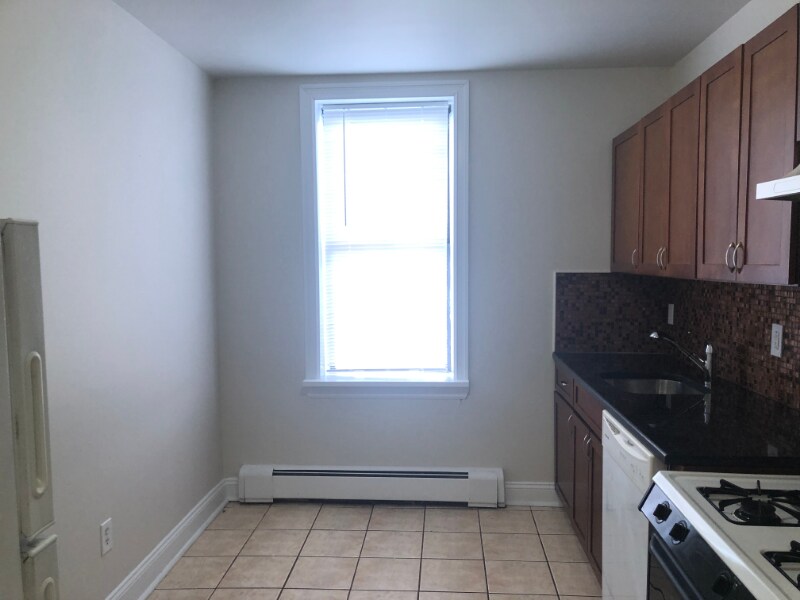 Building Photo - 5 Laidlaw Ave