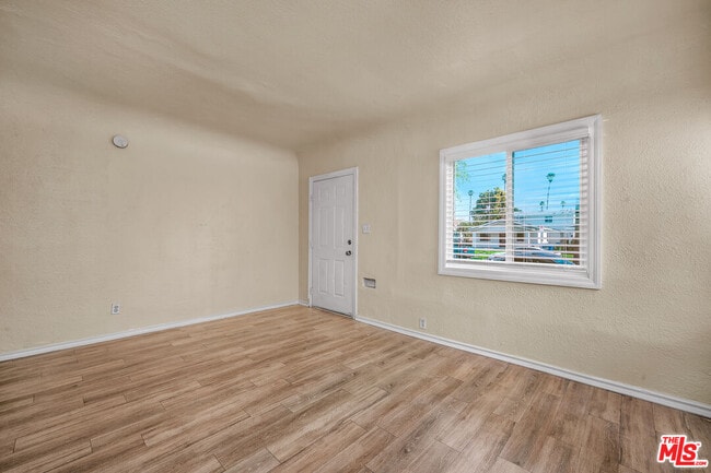 Building Photo - 3619 9th Ave