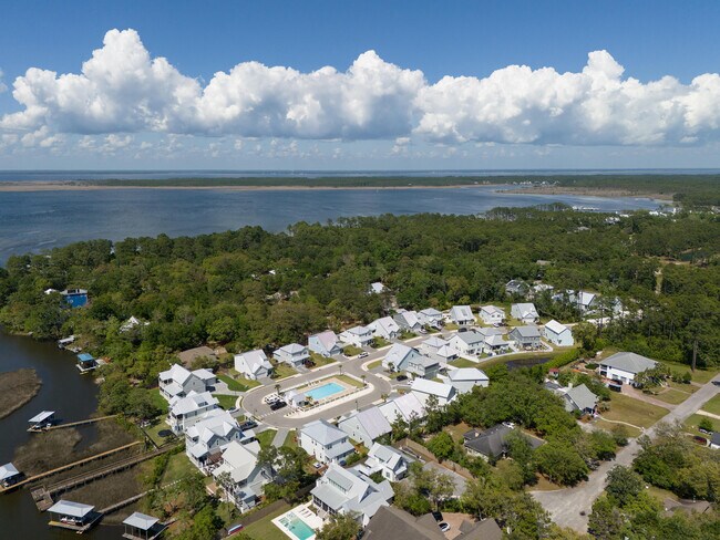 Building Photo - 230 Bayou Edge Landing